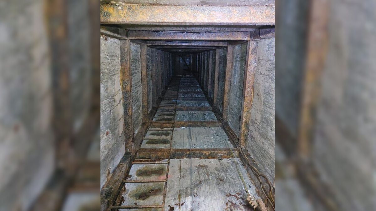 La salida del túnel fue localizada dentro de una bodega en la zona industrial de Otay Mesa, en Estados Unidos.