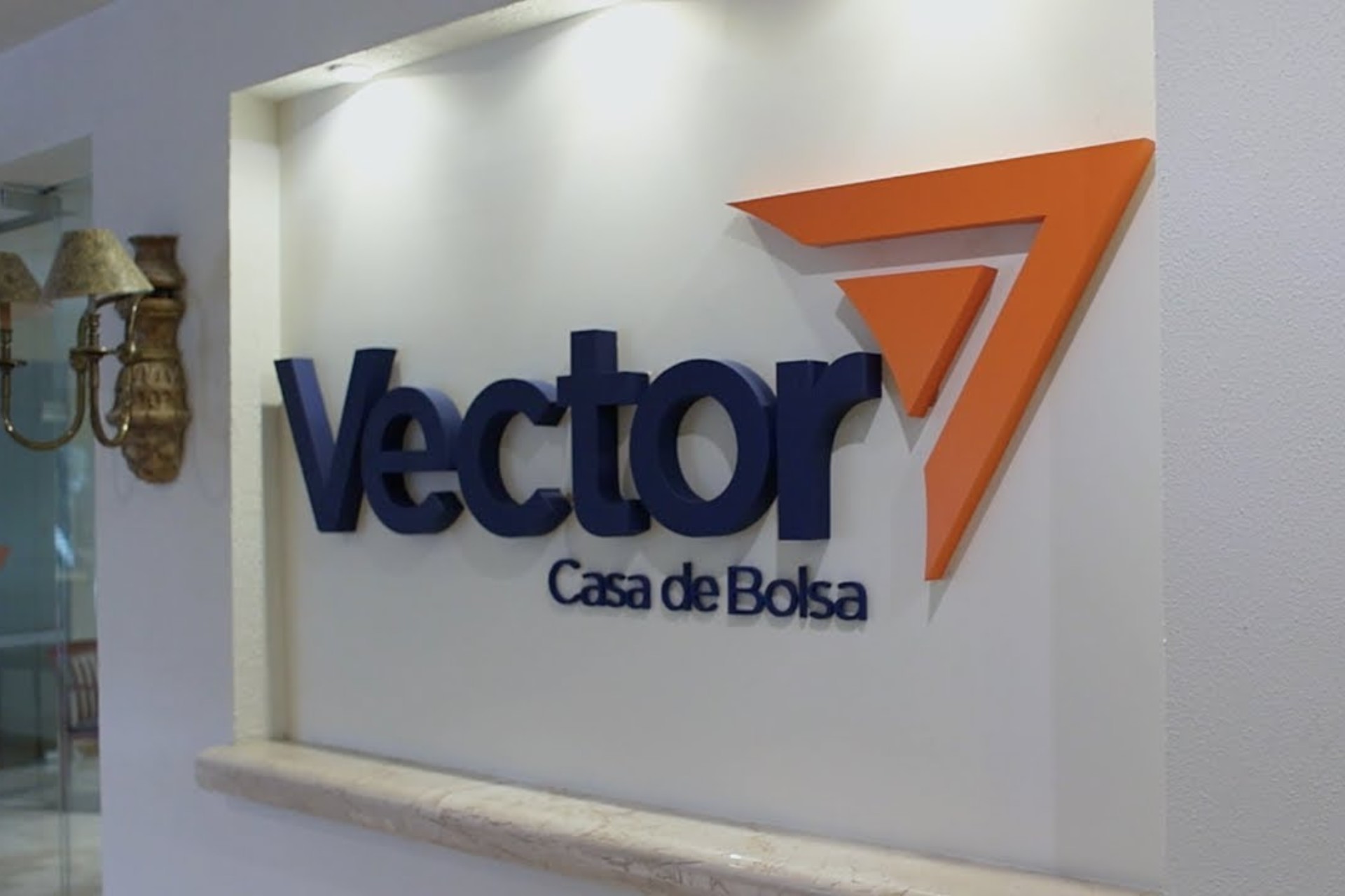 La intervención en Vector Casa de Bolsa se suma a las acciones previas tomadas contra CIBanco e Intercam, también implicados por las autoridades estadounidenses.