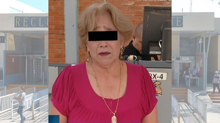 Al revisar a la mujer, notaron que ocultaba un bulto sospechoso entre sus ropas, por lo que se le solicitó una revisión preventiva conforme a los protocolos establecidos.