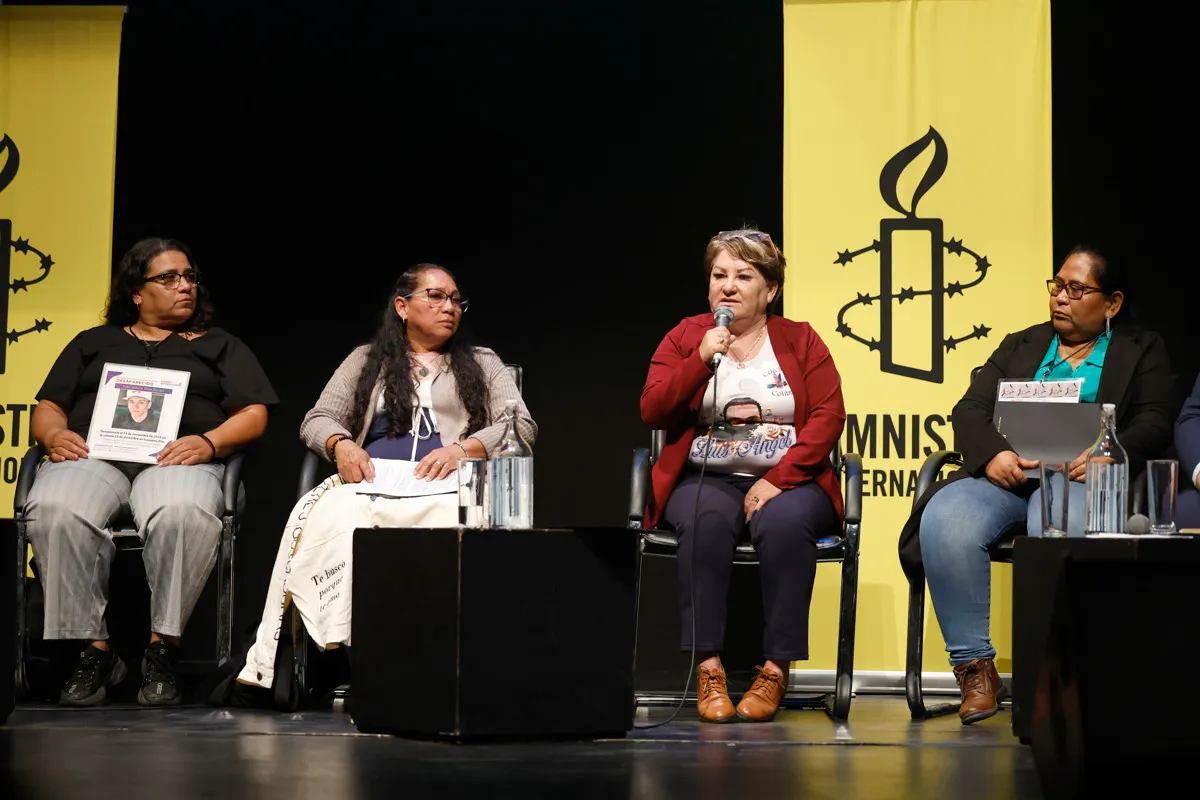 Esteban Beltrán, director de AI España, subrayó que el fenómeno debe analizarse con perspectiva de género, ya que son mayormente mujeres quienes buscan a hombres desaparecidos.