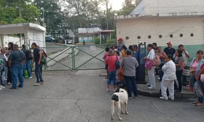 Tras el ataque, elementos del Ejército y la Marina implementaron un fuerte dispositivo de seguridad en las inmediaciones del hospital, mientras policías estatales y municipales desplegaron un operativo de búsqueda para localizar al responsable.