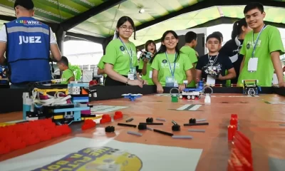 Miguel Ángel Cortez González, director de la Escuela Municipal de Robótica de Apodaca, indicó que 27 de los equipos participantes compiten en la WRO, mientras que los otros 16 lo hacen en el Game Day, una jornada semestral interna.