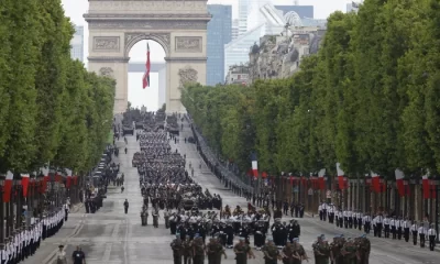 La exhibición tuvo un doble propósito: rendir homenaje a las fuerzas armadas y respaldar la postura de Macron de que una defensa fuerte es vital para la soberanía europea.