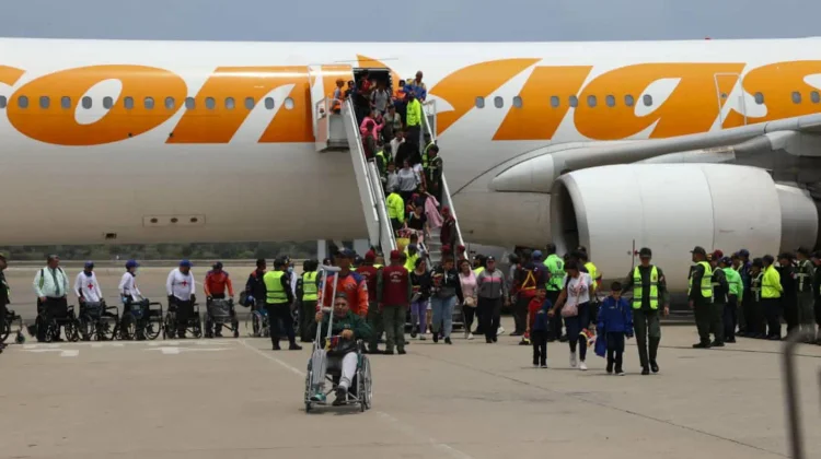 En lo que va del año, más de 7,000 venezolanos han regresado al país a través de la Gran Misión Plan Vuelta a la Patria, programa oficial que facilita el retorno voluntario de migrantes y deportados de Estados Unidos