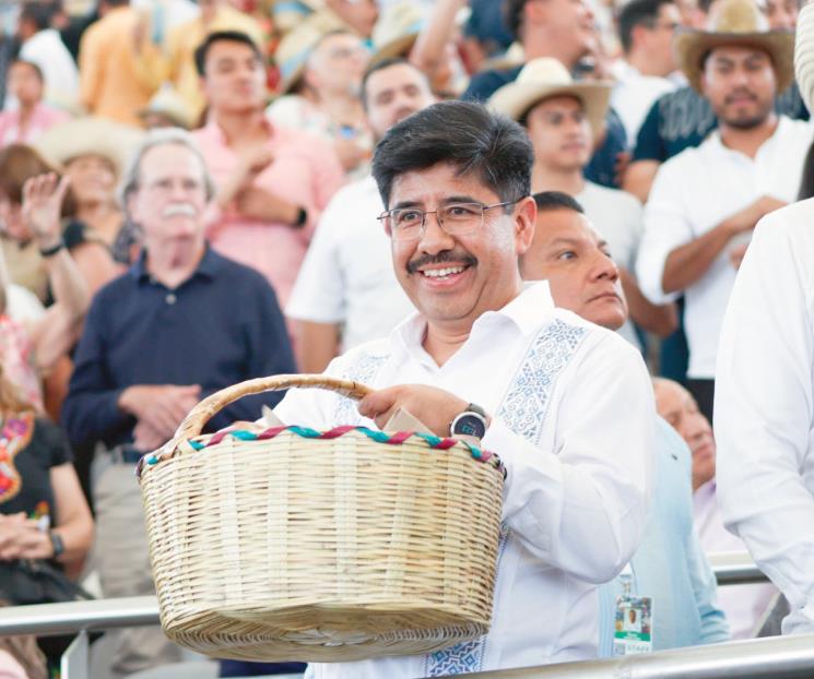 El pasado 8 de julio, tras un primer encuentro de casi tres horas con la ministra Piña y la oficial mayor de la Corte, Aguilar aseguró que la transición será “buena y tersa, por el bien de México”.
