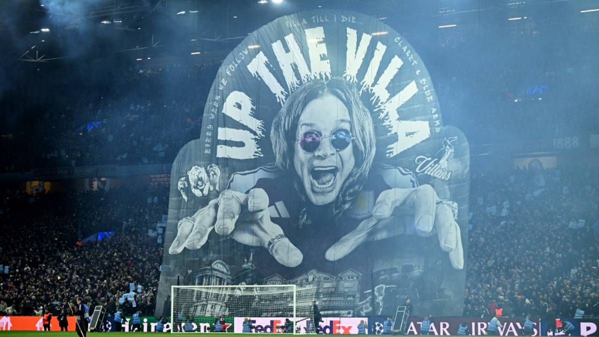 A lo largo de su carrera, a pesar de vivir en Estados Unidos y de sus compromisos internacionales, el llamado “Príncipe de las Tinieblas” nunca ocultó su pasión por el Aston Villa.