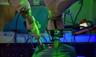 Durante la operación, SRT-H respondió a comandos verbales como “agarra la parte superior de la vesícula” o “mueve el brazo izquierdo”, comportándose como un cirujano residente bajo la guía de un mentor.