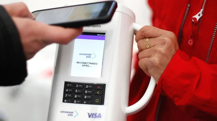 El sistema, que incluye cajeros con pantalla táctil multilingüe, permitirá donaciones rápidas y seguras sin necesidad de registro ni introducción de datos personales, garantizando así la confidencialidad.