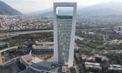 Las autoridades informaron que no hubo personas lesionadas ni se detectaron daños estructurales en el edificio de 34 niveles.