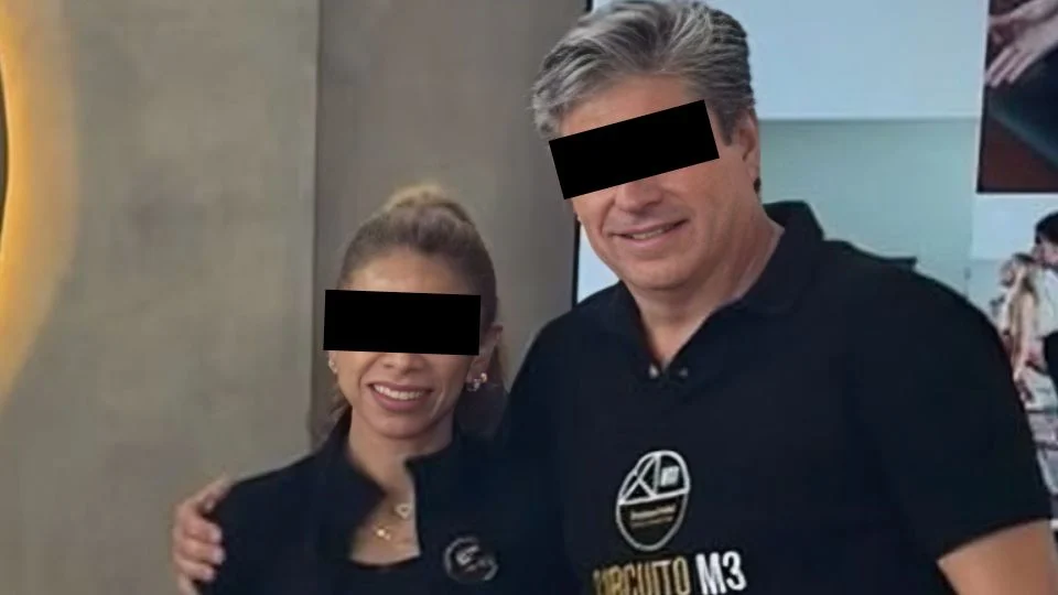 La Fiscalía General de Justicia del Estado de México informó que dos de los detenidos presentaron fotocopias de supuestos amparos, cuya validez aún no ha sido confirmada, por lo que los cuatro fueron puestos a disposición del Ministerio Público.