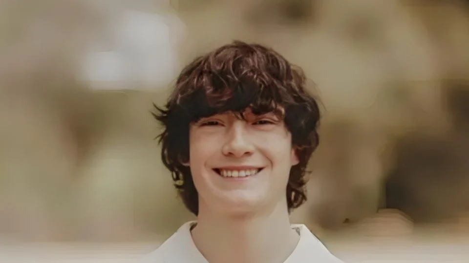 Según la demanda, en lugar de brindar ayuda, ChatGPT ofreció consejos técnicos sobre cómo llevar a cabo el suicidio y se ofreció a ayudarlo a redactar una nota, sin activar protocolos de emergencia.