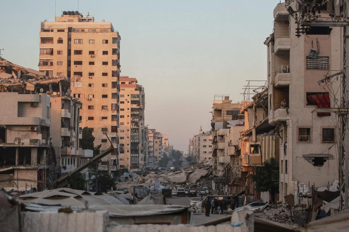 Según cifras oficiales y de organismos internacionales, los bombardeos y operaciones terrestres han dejado más de 63 mil palestinos muertos