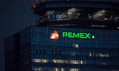 Las autoridades estadounidenses detallaron que los sobornos, que ascendieron a unos $150,000 dólares, permitieron a las empresas vinculadas con Rovirosa obtener contratos por cerca de $2.5 millones de dólares.