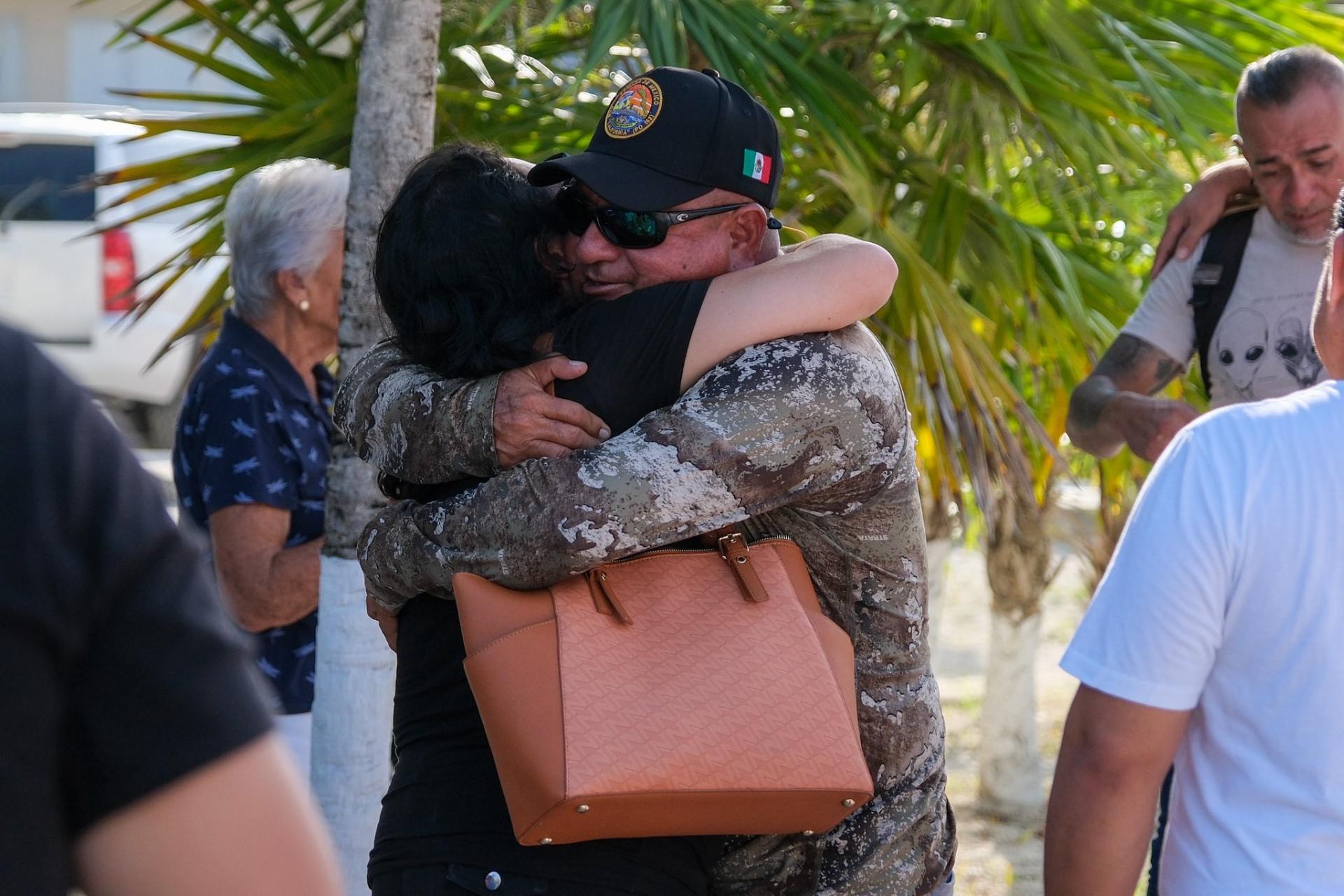 La gobernadora Mara Lezama expresó su solidaridad con los capitanes y sus familias, destacando la importancia de la coordinación entre la Marina, la comunidad y particulares para lograr este “final feliz”.