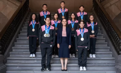 La delegación mexicana que viajó a Singapur estuvo conformada por Osmar Olvera, Zyanya Yunuen Parra, Alejandra Estudillo, Randal Willars, Gabriela Agúndez y Juan Celaya.
