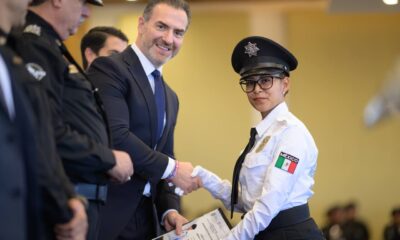 En este año, en la corporación regiomontana se entregan nueve ascensos a Policía Primero y los 28 restantes a Policía Tercero.