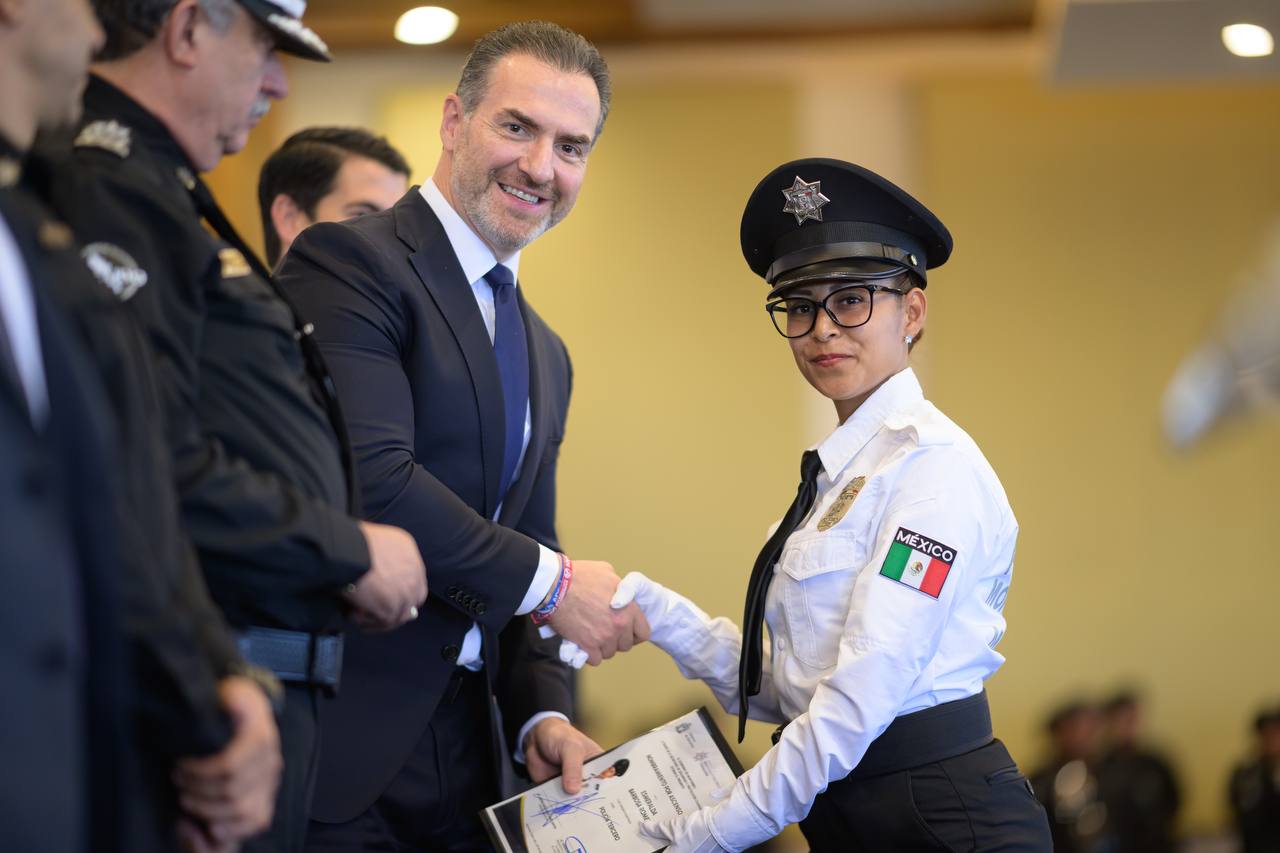 En este año, en la corporación regiomontana se entregan nueve ascensos a Policía Primero y los 28 restantes a Policía Tercero.