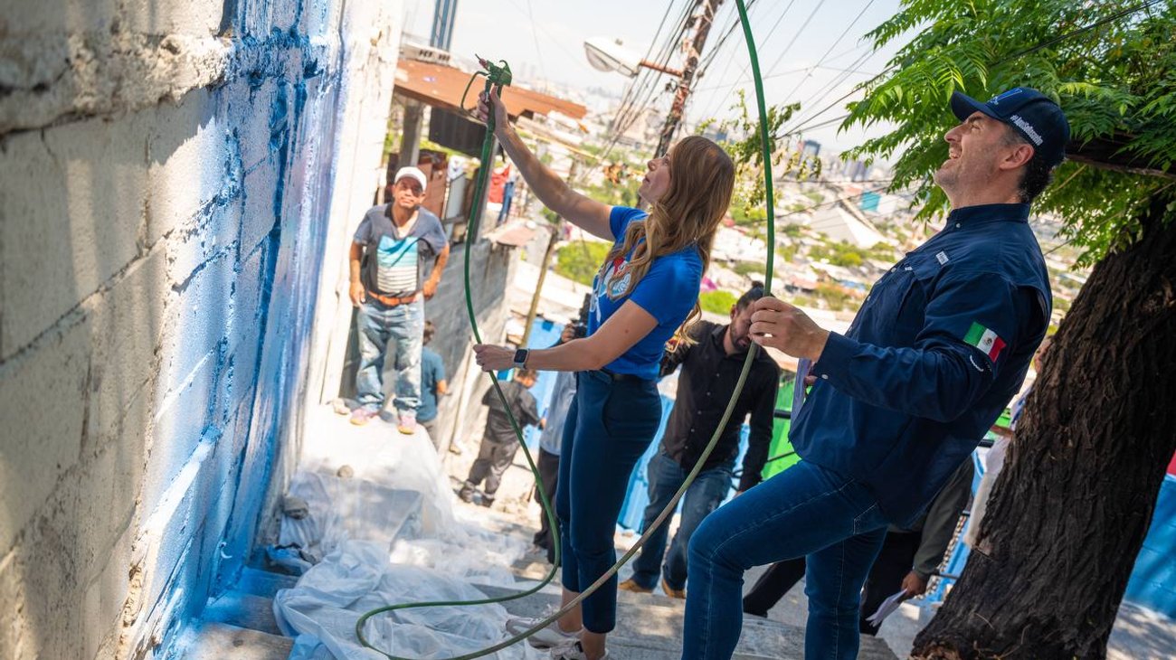 Las residentes expresaron su agradecimiento no solo por la mejora estética en sus hogares, sino también por el reforzamiento de servicios públicos como alumbrado y limpieza.