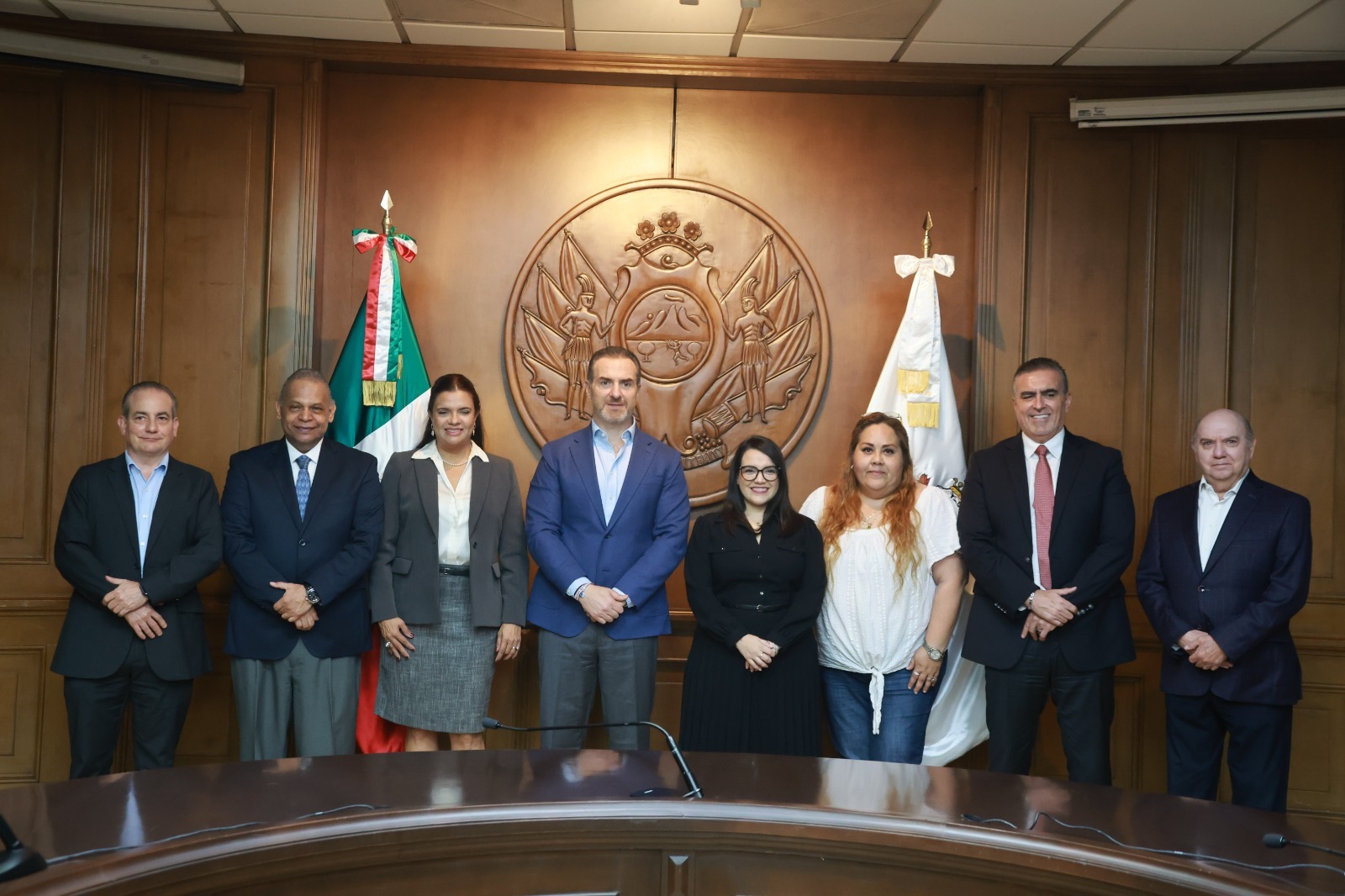 El Tribunal Estatal Electoral de Nuevo León es un órgano independiente y autónomo, y es la máxima autoridad jurisdiccional en materia electoral para el control de la legalidad de los procesos de votaciones.