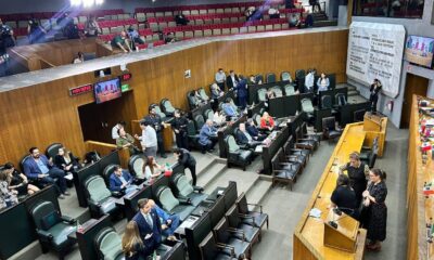 En la sesión, los diputados de todas las bancadas expresaron su respaldo al nombramiento, destacando la responsabilidad que conlleva asegurar la continuidad de los proyectos y programas iniciados en la administración municipal.