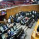 En la sesión, los diputados de todas las bancadas expresaron su respaldo al nombramiento, destacando la responsabilidad que conlleva asegurar la continuidad de los proyectos y programas iniciados en la administración municipal.