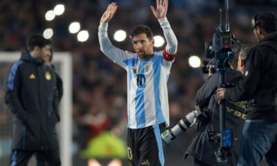 Tras el triunfo de Argentina 3-0 sobre Venezuela en las eliminatorias sudamericanas, en lo que podría haber sido su último partido oficial como local, Messi reiteró que tomará la decisión día a día, partido a partido.