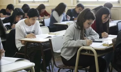 Los imputados habrían establecido una escala de precios para distintas prácticas, que iban desde 60 mil a 200 mil pesos argentinos, mientras que el conductor ejercía control psicológico sobre las víctimas mediante promesas de bienes o amenazas.