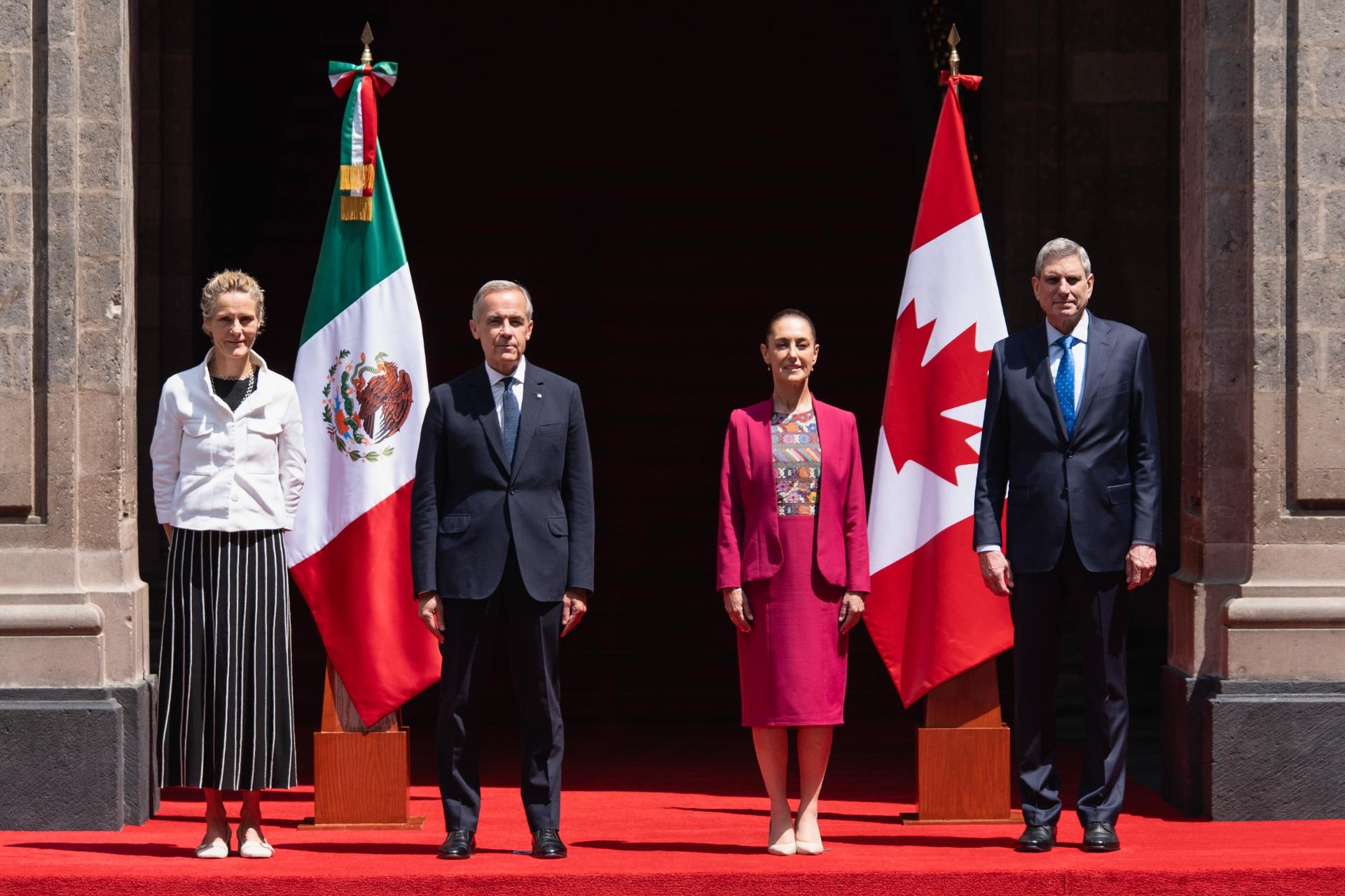 La presidenta Sheinbaum y el primer ministro canadiense abordarán temas de seguridad, infraestructura, inversiones, energía y comercio, con el objetivo de profundizar la cooperación bilateral y reforzar la prosperidad norteamericana.