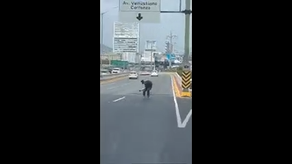 El uso de scooters, bicicletas eléctricas y patines continúa generando preocupación entre automovilistas y autoridades, quienes han señalado la necesidad de regulación y campañas de concientización para evitar accidentes