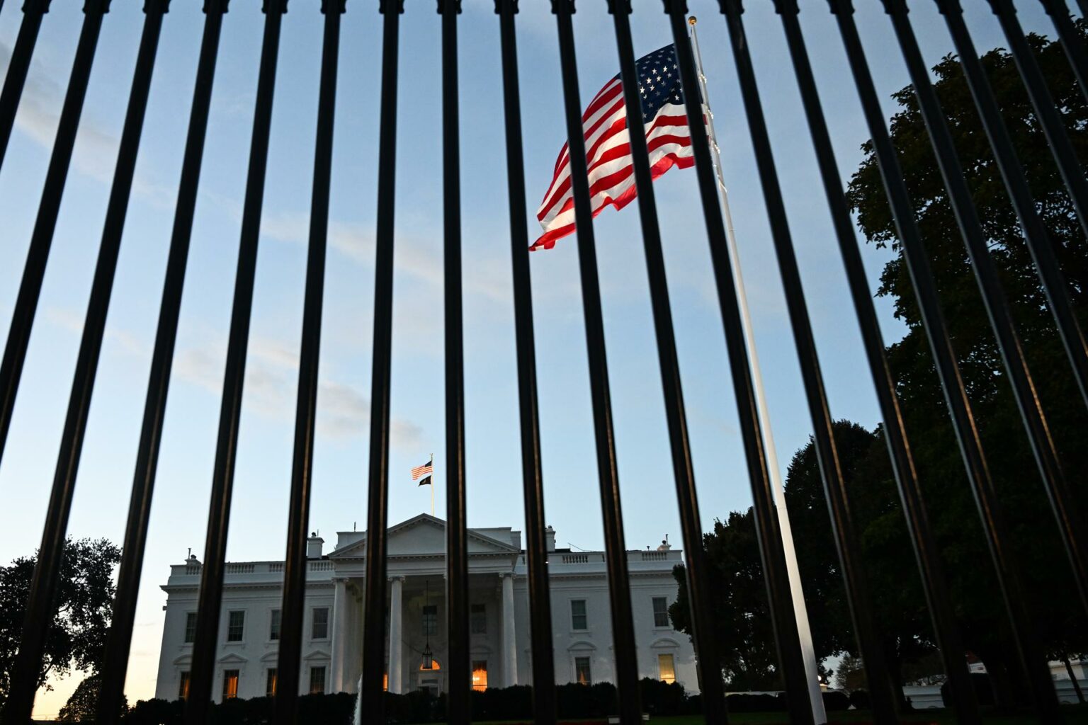 El proyecto, con un costo estimado de 200 millones de dólares, será financiado por donaciones del propio mandatario y otros “patriotas”, según la Casa Blanca.