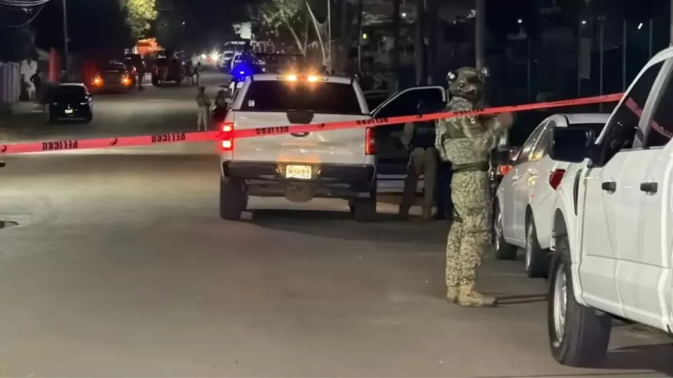 En el lado estadounidense, autoridades reforzaron la vigilancia aérea con sobrevuelos de helicópteros a lo largo de la franja fronteriza.