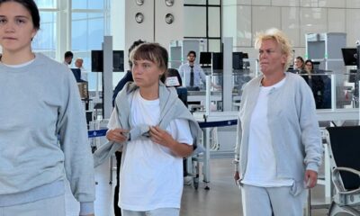 Con esta acción, el número total de activistas deportados entre el sábado y el lunes asciende a más de 340