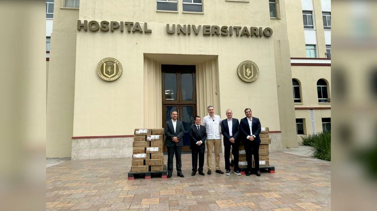 La entrega se realizó en dos etapas: la primera incluyó un valor de 500 mil pesos con 2,184 dosis de medicamentos variados, mientras que la segunda consistió en 14,247 dosis de insumos de primer nivel