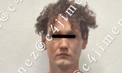 Una grabación muestra el momento en que se entrega voluntariamente, diciendo “no me voy a resistir”.