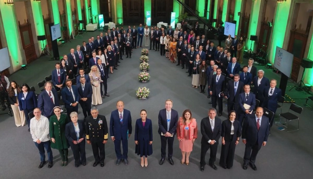 Sheinbaum abundó que el Plan México engloba acciones como fortalecer la conectividad del país con mayor infraestructura ferroviaria.