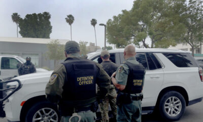 El gobernador Josh Stein acusó a los agentes federales de “atizar el miedo” mediante acciones de perfilamiento racial y detenciones aleatorias en espacios públicos