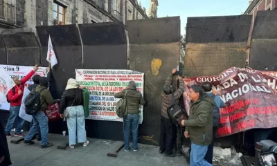 Desde la madrugada, contingentes magisteriales se movilizaron hacia el Zócalo capitalino, casetas y oficinas gubernamentales, con el objetivo de presionar a las autoridades para atender sus demandas
