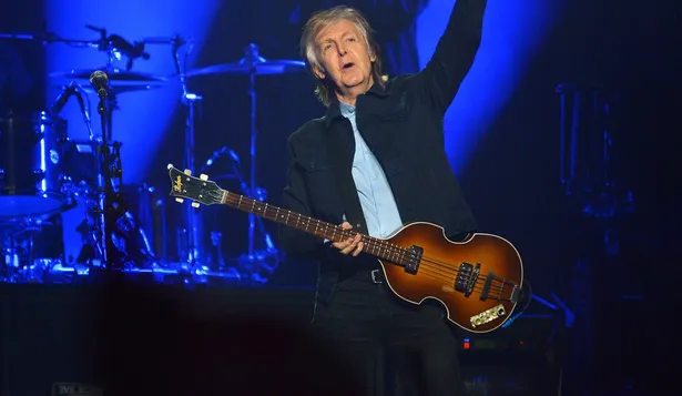 La pieza de McCartney, de 83 años y actualmente de gira por Norteamérica, se compone de leves siseos y ruidos sutiles, en una metáfora de cómo la música podría quedar “silenciada”