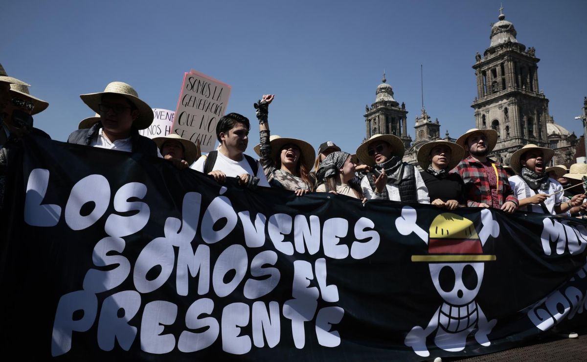. La cita será a las 11:00 horas en el Ángel de la Independencia, desde donde los manifestantes marcharán hacia el Zócalo capitalino.