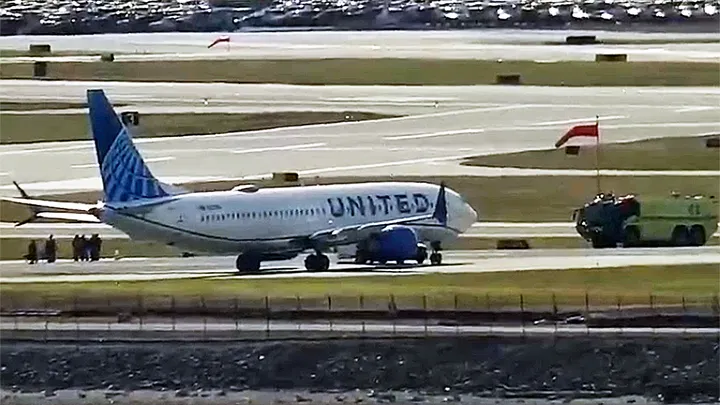 Las autoridades federales y locales, en coordinación con el FBI, implementaron un protocolo de seguridad para revisar el avión y garantizar la integridad de los pasajeros. Mientras tanto, todos los demás vuelos fueron puestos en espera.