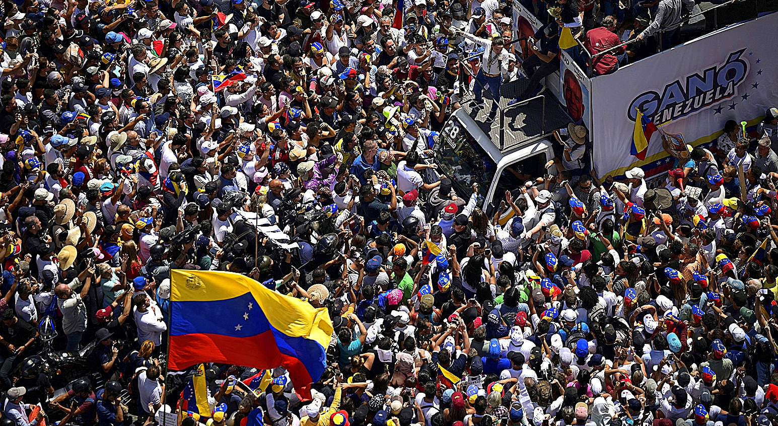 El documento fue firmado por los presidentes de Argentina, Javier Milei; de Paraguay, Santiago Peña; y de Panamá, José Raúl Mulino, así como por autoridades de Bolivia, Ecuador y Perú presentes en la reunión realizada en Foz de Iguazú, Brasil.