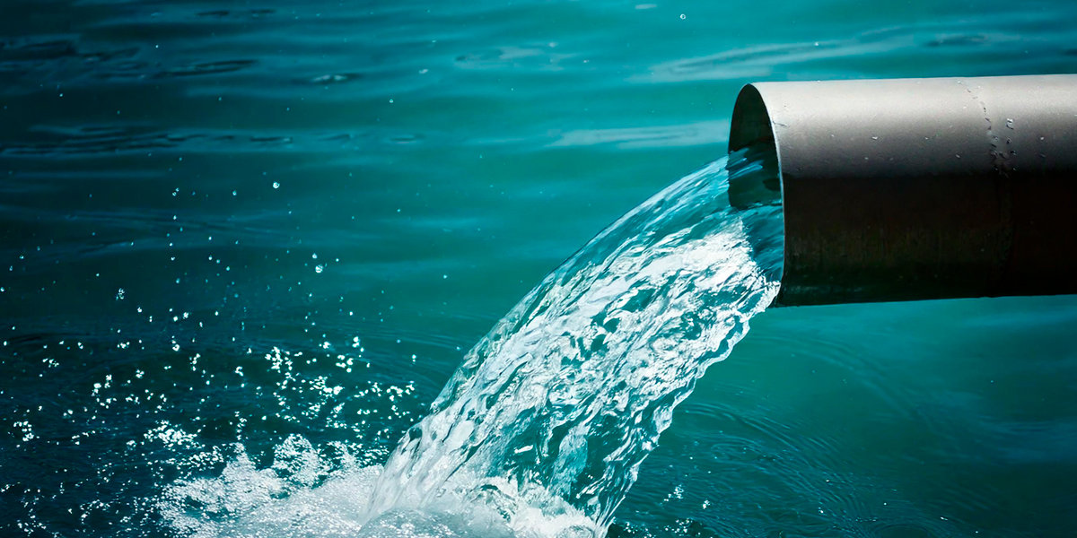 El acaparamiento del recurso también queda en evidencia al revisar el Registro Público de Derechos de Agua: solo 34 concesionarios concentran más de 17 millones de metros cúbicos anuales en Nuevo León, un volumen equivalente a casi la mitad de la capacidad de la presa La Boca.