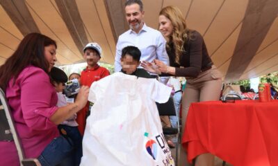 En la entrega también estuvo presente la directora general del DIF Monterrey, Ivonne Álvarez, quien destacó el trabajo coordinado que permite acercar estos apoyos a quienes más lo requieren.