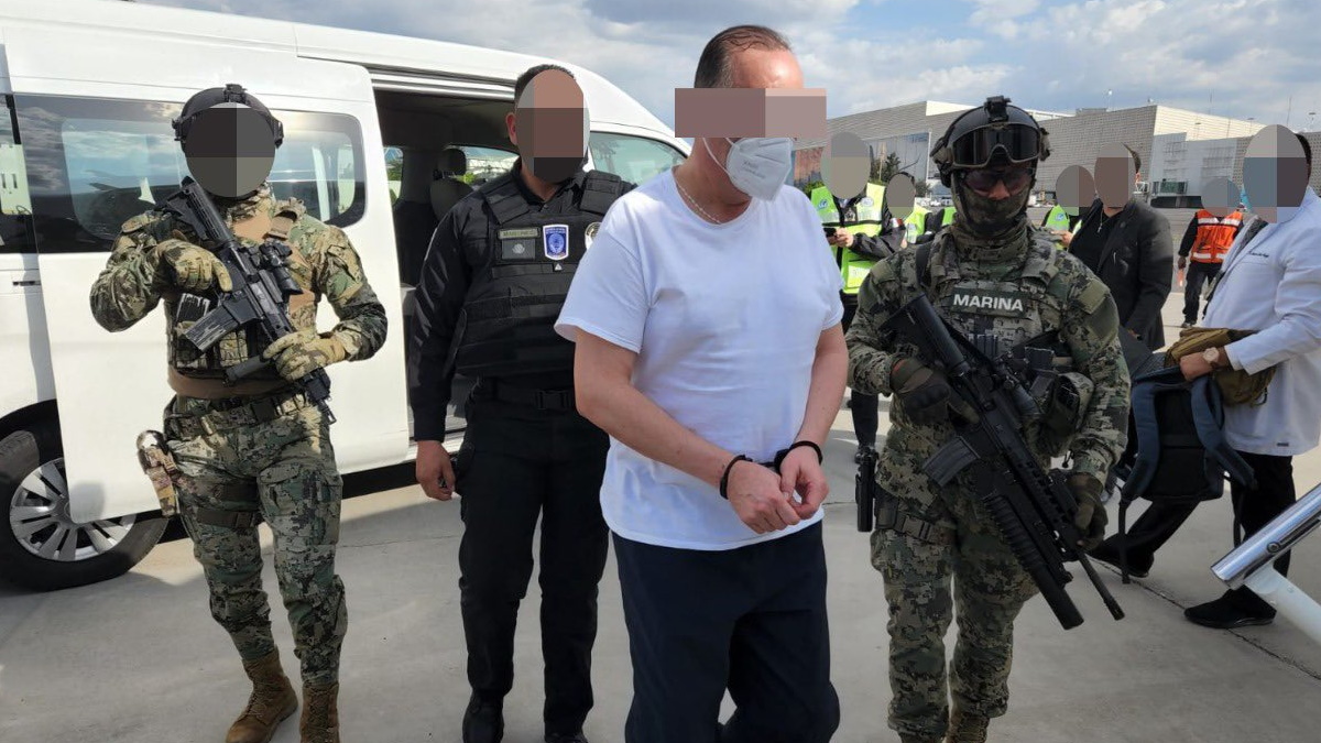 Duarte, quien ya había sido detenido en 2020 en Miami y extraditado a México en junio de 2022 por los delitos de peculado y asociación delictuosa, continúa enfrentando procesos legales tanto a nivel federal como estatal