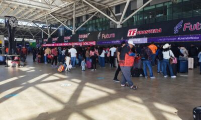 Con el paso de las horas, más personas llegaron con equipaje a la central, enfrentándose a la misma respuesta, lo que provocó inconformidad y reclamos en el lugar.