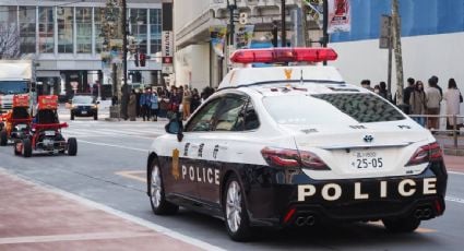 La policía de la prefectura de Shizuoka informó que el presunto atacante, un hombre de 38 años, fue detenido en el lugar y enfrenta cargos por intento de asesinato