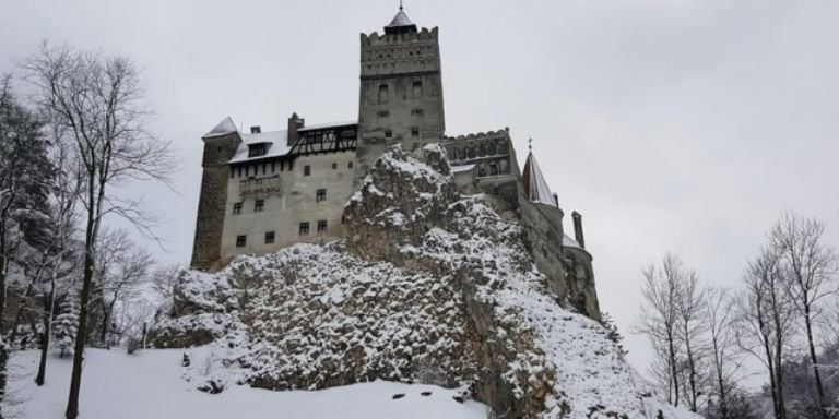 George era un amante del senderismo y había viajado solo para explorar la región, pero su última comunicación elevó las alarmas: en ella pidió urgentemente ayuda, describiendo síntomas de hipotermia y agotamiento extremo.