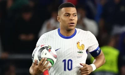 Paralelamente, el agente y otros cuatro policías son investigados por la Justicia francesa por los pagos realizados por Mbappé, que en conjunto ascendieron a 180 mil 300 euros.