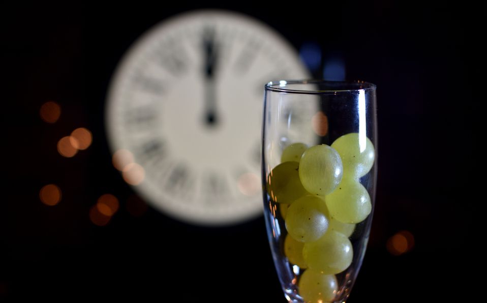 Más allá de las creencias, estos rituales forman parte de una tradición cultural que refuerza la ilusión colectiva de comenzar un nuevo año con optimismo, metas claras y buenos augurios.