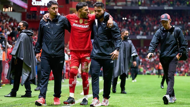 Vega arrastraba molestias desde octubre pasado, cuando sufrió una lesión muscular que no le permitió recuperarse al cien por ciento.